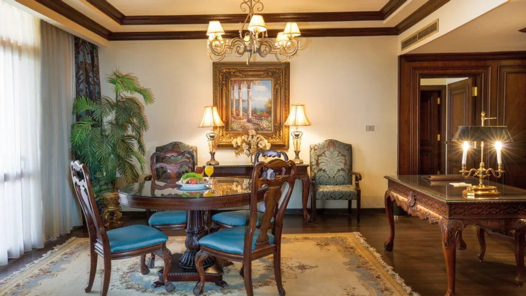 الفندق بيراميزا ايزيس ايلاند ريزورت - أسوان